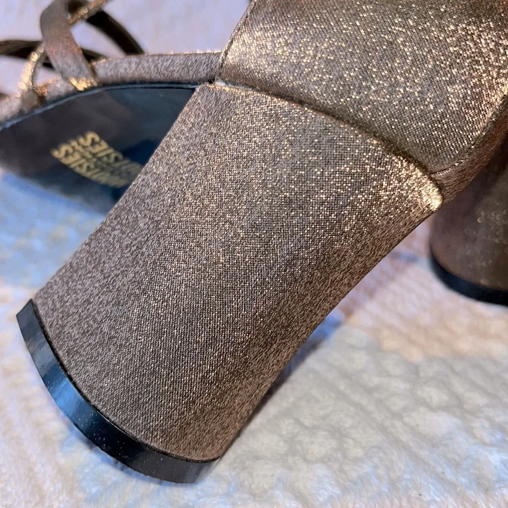 Mootsies Tootsies Collection Sparkly Bronze Fabric Sandals 6.5 M - Picture 4 of 8